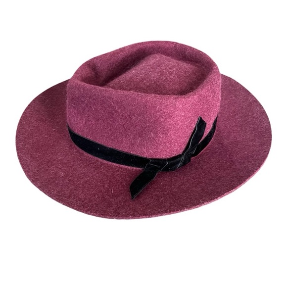 GAP Hat Women's Medium/Large Velvet Band Fedora Purple Burgundy 100% Wool NWT - Picture 1 of 5